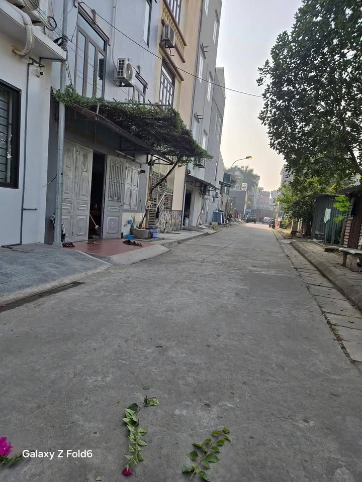 Đất Lô Góc 127m² giá 3 triệu/m² tại Chợ Hội - Sổ đỏ chính chủ