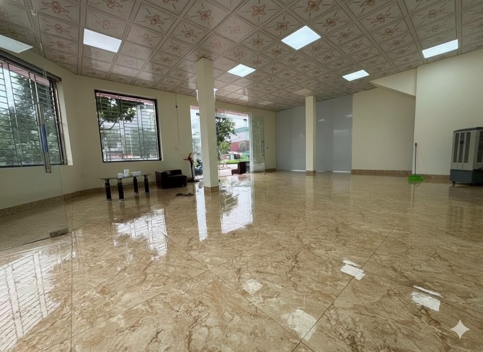 Cho thuê mặt sàn tầng 1 Võ Cường 14 triệu - Lô góc đẹp, phù hợp làm văn phòng!