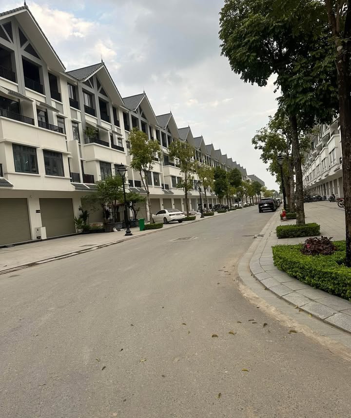 Đất Gò Mèo, Thị Trấn Phùng 90m² giá 12 tỷ - Mặt tiền rộng, kinh doanh tốt!