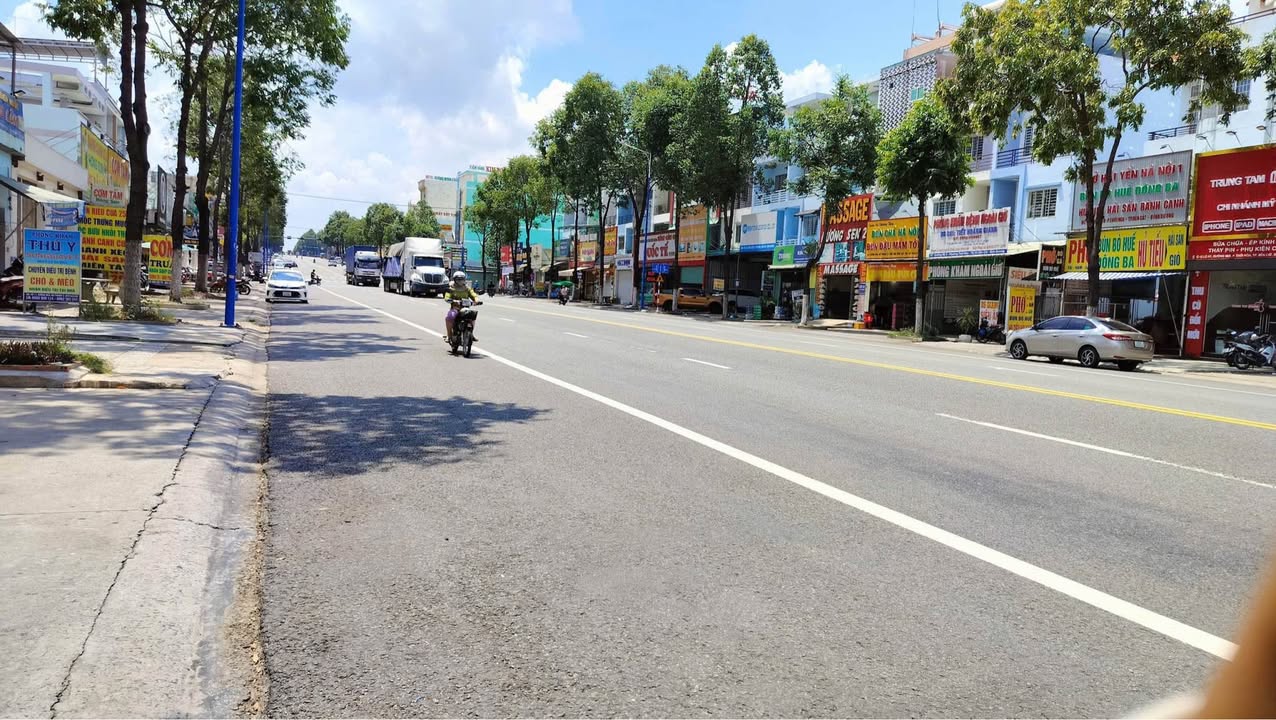 FrontHouse mặt tiền đường NE8, KCN Mỹ Phước 3 diện tích 333m² - Đầu tư sinh lời ổn định!