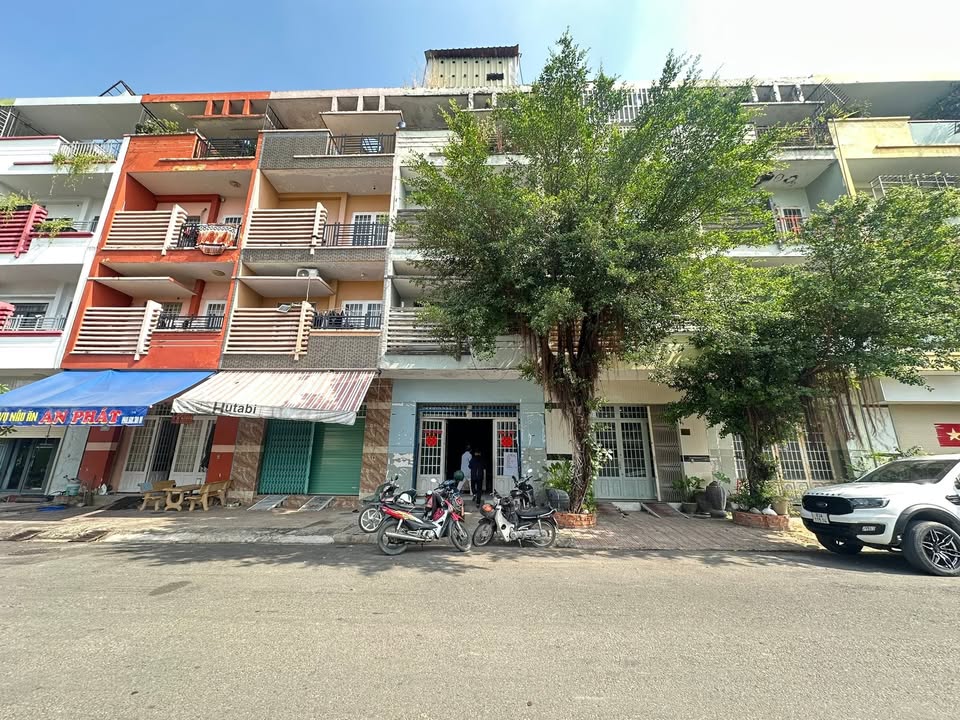 Nhà phố KDC An Thạnh Quận Phú Nhuận 100m² giá 4.5 tỷ - Chính chủ bán gấp!