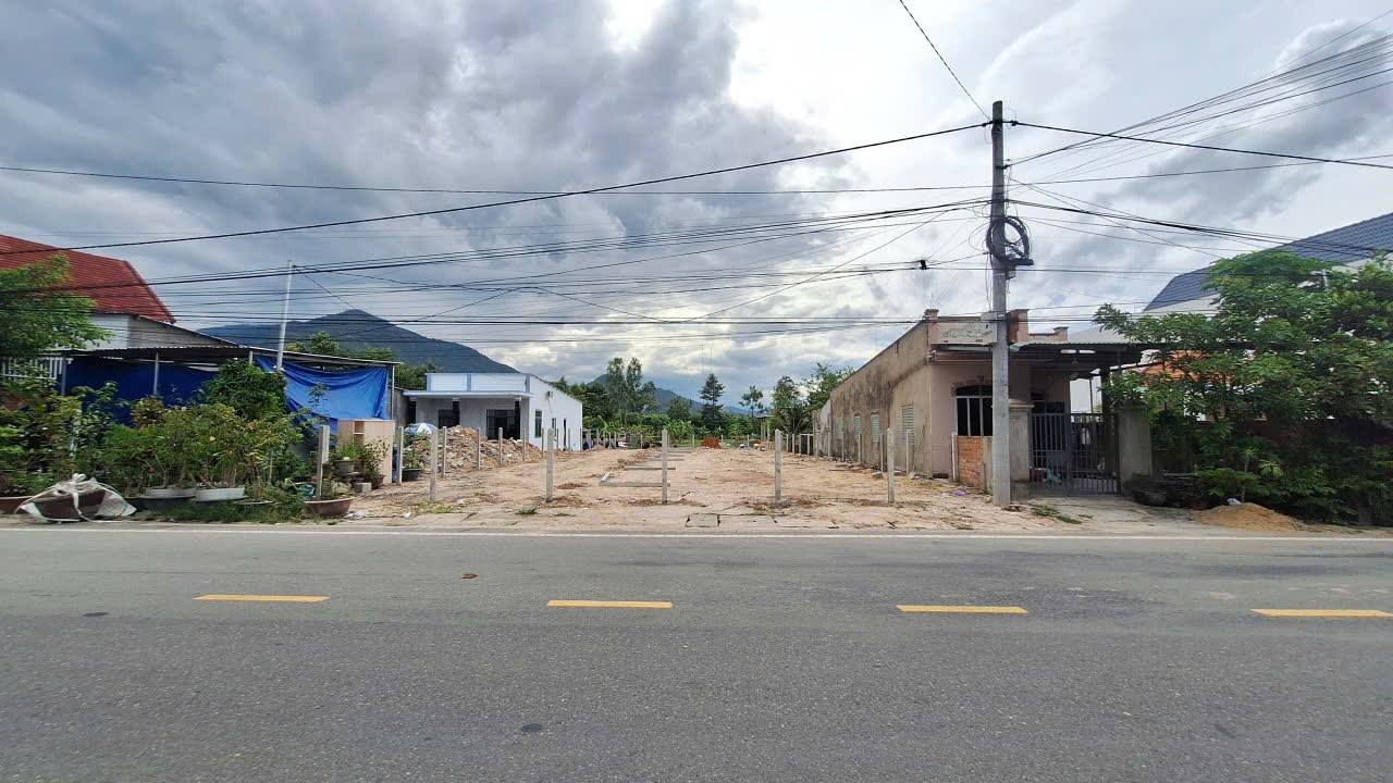 Đất nền Suối Tiên, Diên Khánh 200m² giá 2 tỷ - Kinh doanh thuận lợi!