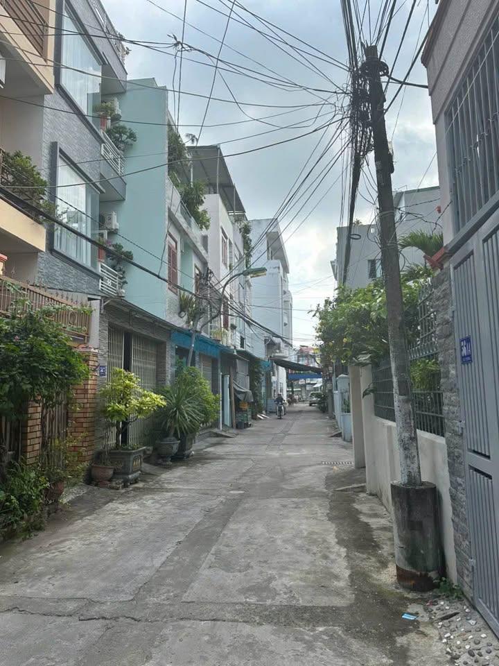 Nhà hẻm ô tô đường Dã Tượng, Nha Trang 65m² giá 5.8 tỷ - Gần biển chỉ 700m!