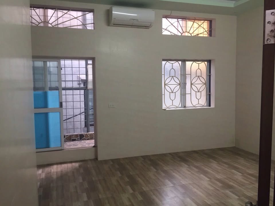 Nhà phố Lạch Tray Hải Phòng 55m² giá 3 tỷ - Vị trí trung tâm, tiện ích đầy đủ!