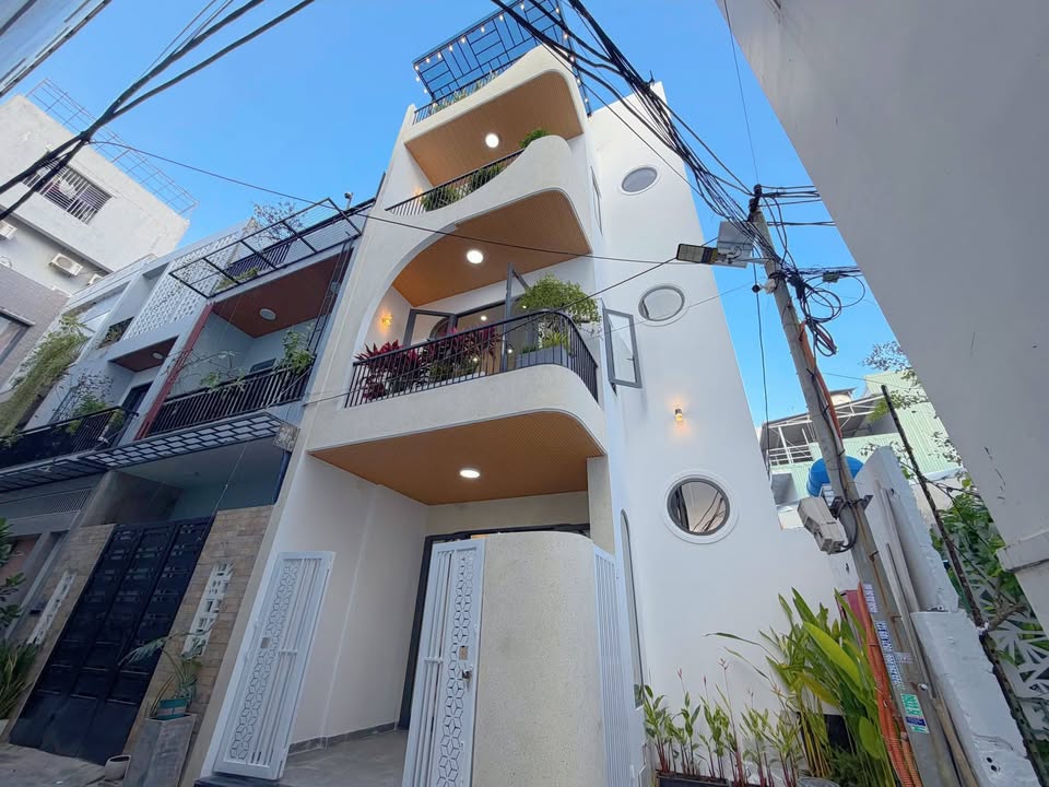 Nhà 3 tầng Hòa Cường Bắc 60m² giá 6 tỷ - Sẵn sàng vào ở ngay!