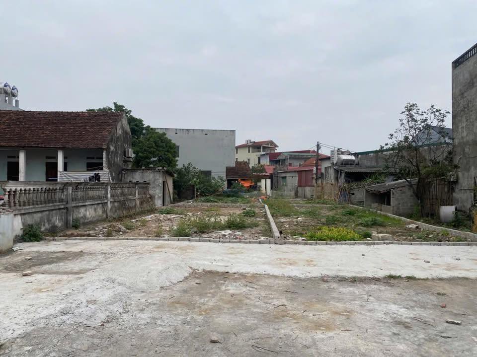 Đất nền tại cụm CN Vân Từ, Chuyên Mỹ 80m² giá chỉ 2.x tỷ - Đường trước nhà rộng rãi!