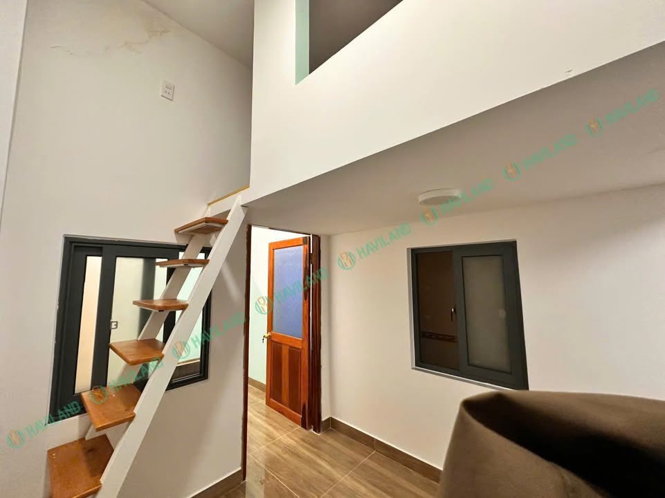 Căn hộ 1PN gác lửng đường Lê Văn Đức, giá 5.5 triệu - Tòa nhà mới hiện đại!