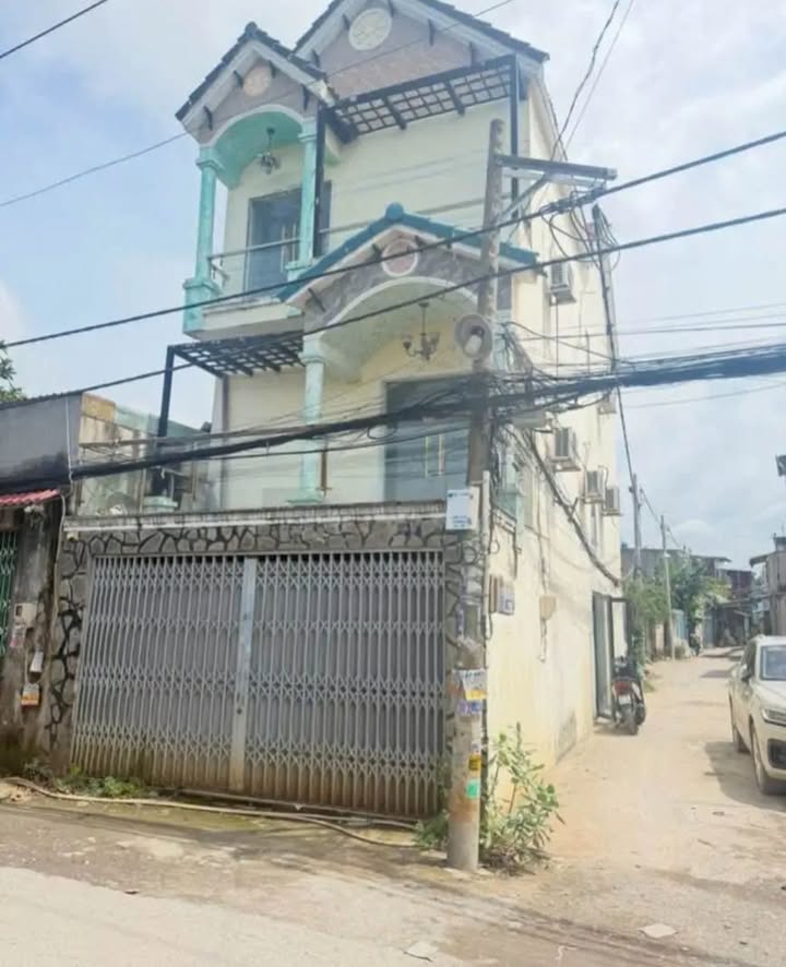 Nhà 2 lầu 4 phòng ngủ tại Vĩnh Lộc A 128m² giá 2.2 tỷ - Chính chủ bán gấp!