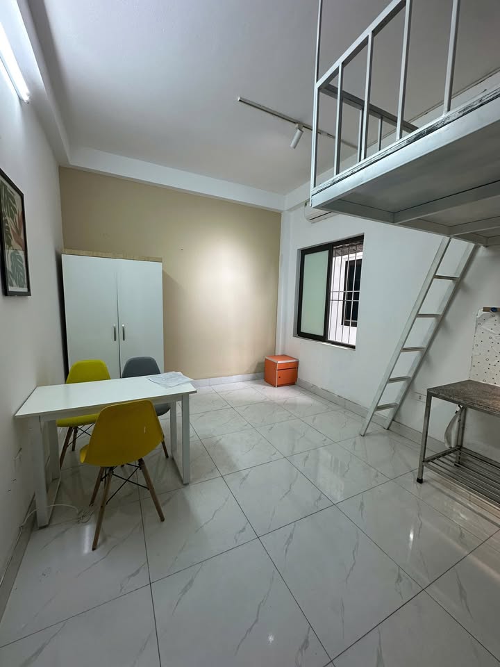 Nhà cho thuê tại Kim Giang, 250m² giá tốt - Địa chỉ ổn định cho gia đình!
