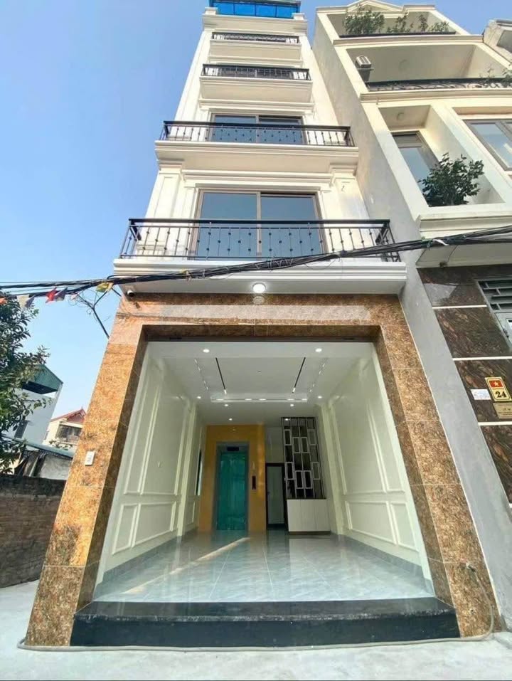 Nhà 6 tầng Trạm Trôi Hoài Đức 35m² - Ô tô vào nhà, giá cực tốt!