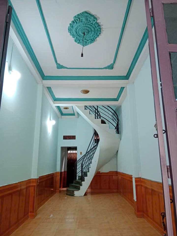 Nhà Gò Vấp 42m² giá 6.5 tỷ - Gần chợ Phạm Văn Bạch!