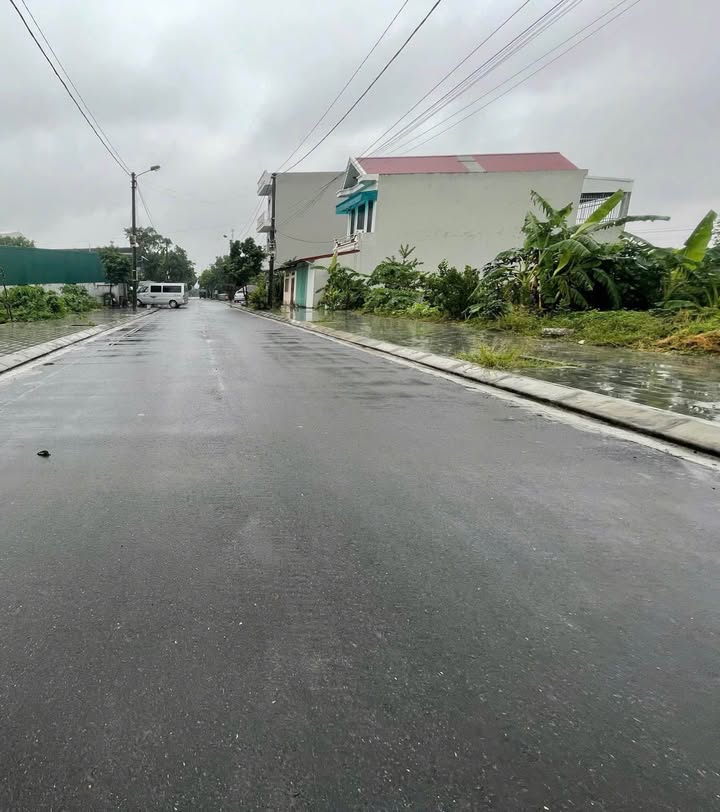 Đất nền Phường Ninh Phong 100m² giá 3 tỷ - Hướng Nam, mặt tiền đường thông thoáng!