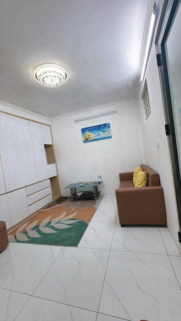 Căn hộ tầng 1 TT Tôn Đức Thắng, Đống Đa 50m² giá 3.15 tỷ - Thiết kế sang trọng, nội thất đầy đủ!