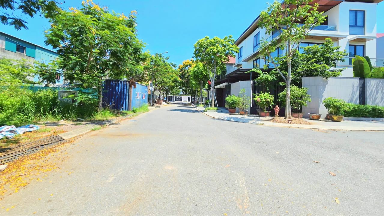 Đất QH HUD Tổ 4 Nguyễn Du - 129.6m² giá 5 tỷ - Vị trí trung tâm thuận tiện!