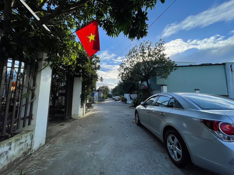 Đất nền Hòa Xuân 180m² giá 3.45 tỷ - Sổ đỏ chính chủ, vị trí đắc địa!