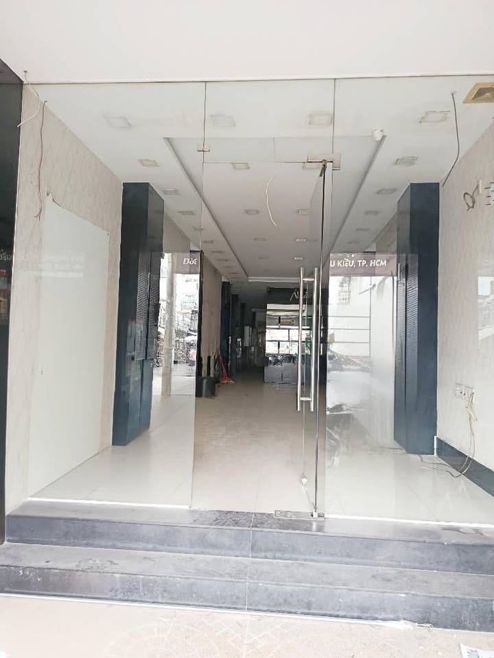 Nhà mặt tiền Phan Đình Phùng, Quận Phú Nhuận 97.5m² giá 40 tỷ - Kinh doanh sầm uất!