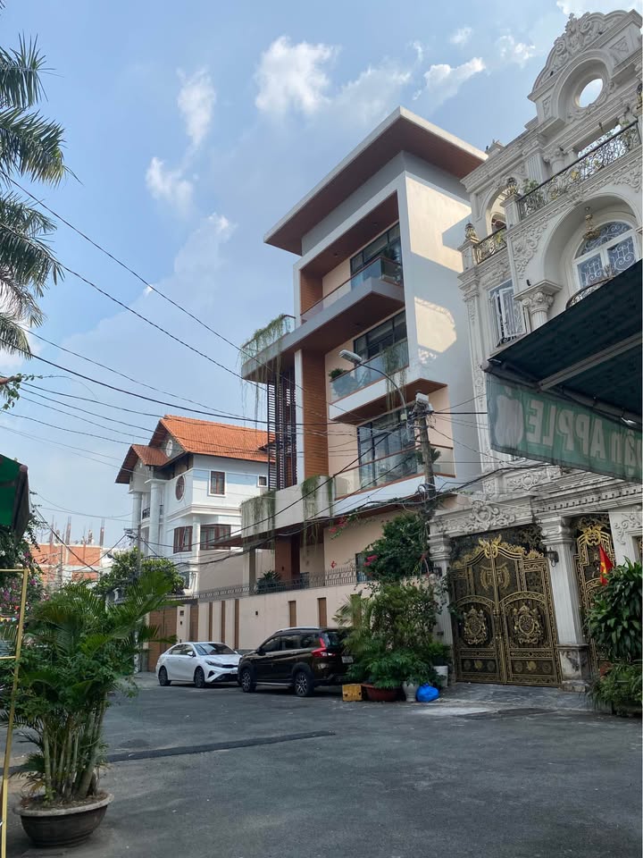 Bán nhà mặt tiền khu cư xá tự do, Quận Tân Bình 100m² giá 17.3 tỷ - Tiện xây mới!