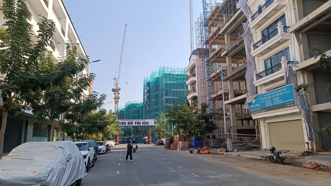 Cho thuê tòa nhà 7 tầng mặt đường Lạch Tray 2 - Diện tích 150m², dễ dàng kinh doanh!