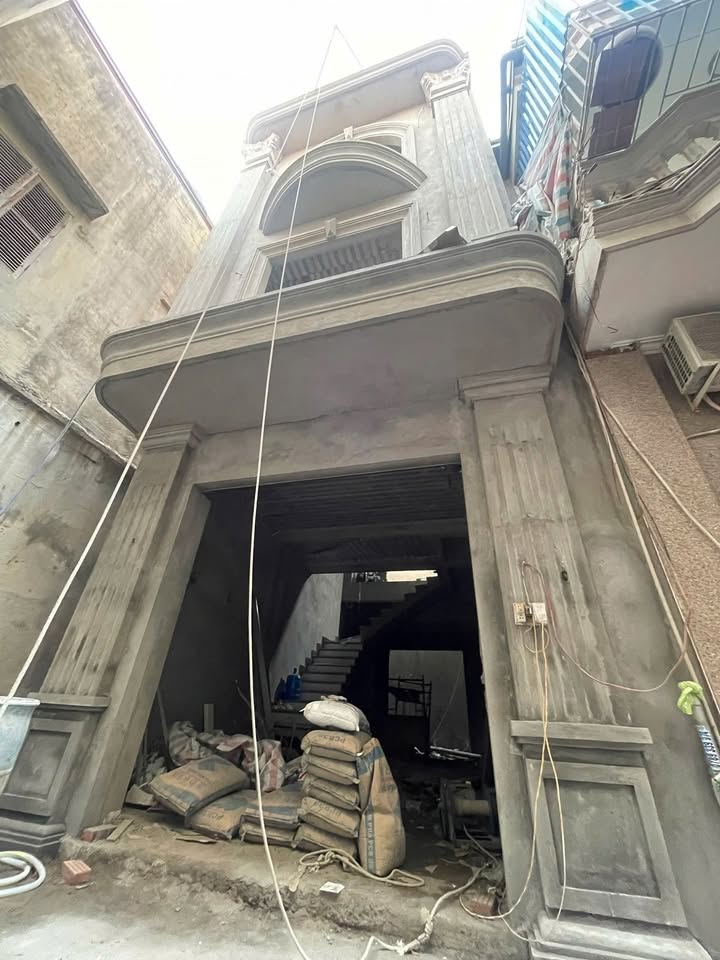 Nhà 4 tầng Tô Hiệu, Hải Phòng 60m² giá 6.1 tỷ - Thiết kế hiện đại, sẵn sàng ở ngay!