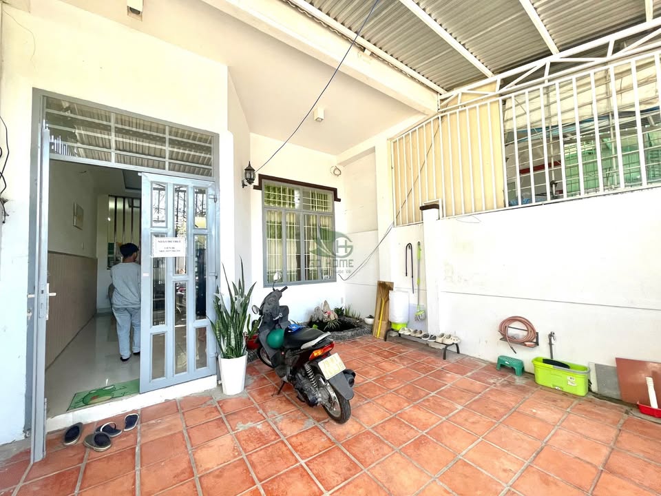 Nhà nguyên căn 3PN Vĩnh Hòa 100m² giá 13 triệu - Môi trường yên tĩnh, an ninh