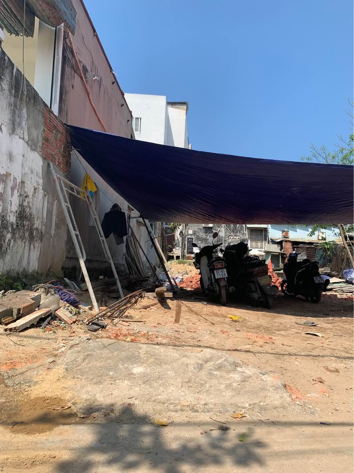 Lô đất kiệt ô tô Nguyễn Chánh 103m² giá 3.X tỷ - Cơ hội đầu tư tuyệt vời!