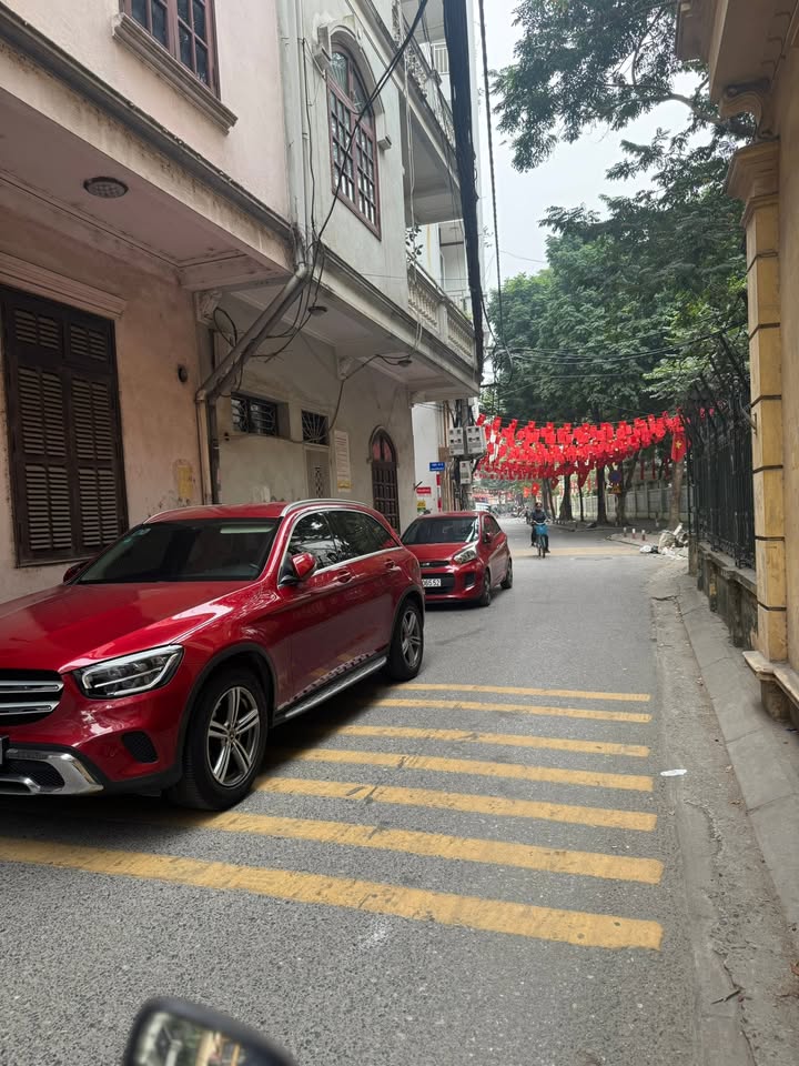 Nhà riêng Nguyễn Văn Cừ, Bồ Đề 48m² giá 10,5 tỷ - Chính chủ, ô tô vào nhà!