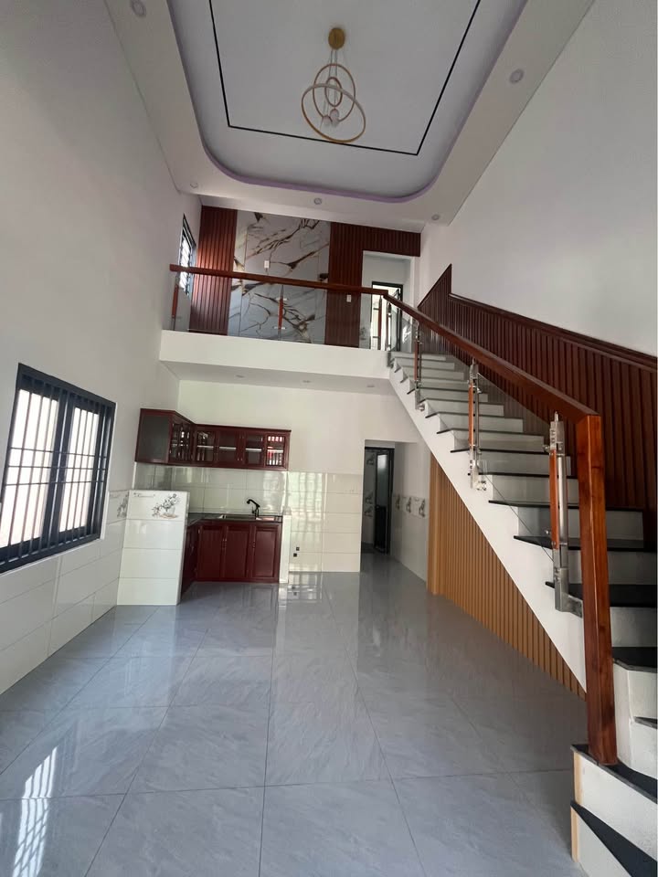 Nhà phố phường Thái Hòa Tân Uyên 40m² giá 900 triệu - Nhà mới vào ở ngay!