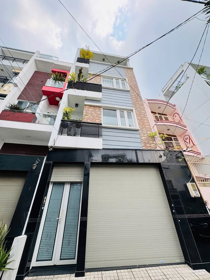 Nhà phố Phan Xích Long 52m² giá 8.5 tỷ - Hẻm ô tô 6m, dòng tiền ổn định!