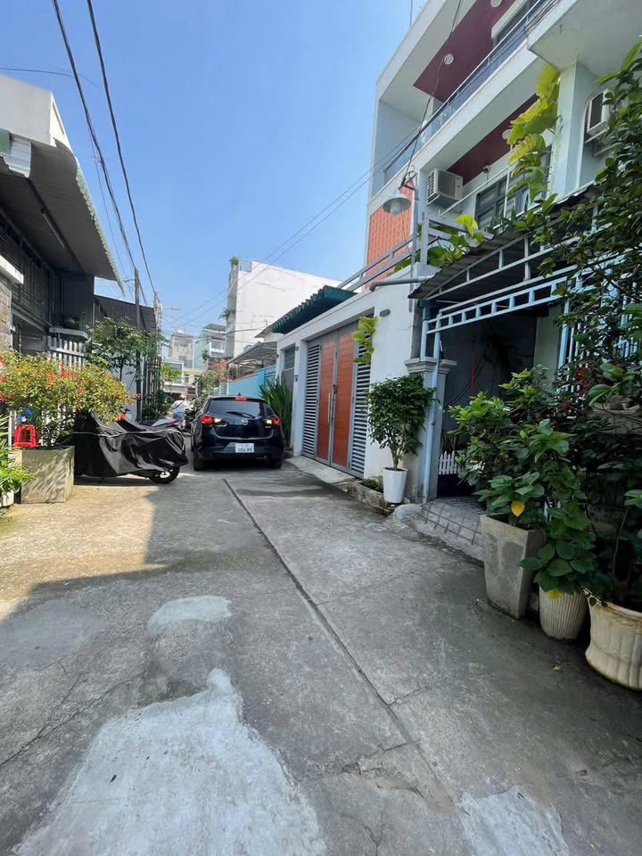 Đất nền Phước Long B, Quận 9, 108m² giá 6.5 tỷ - Hẻm ô tô, xây tự do!