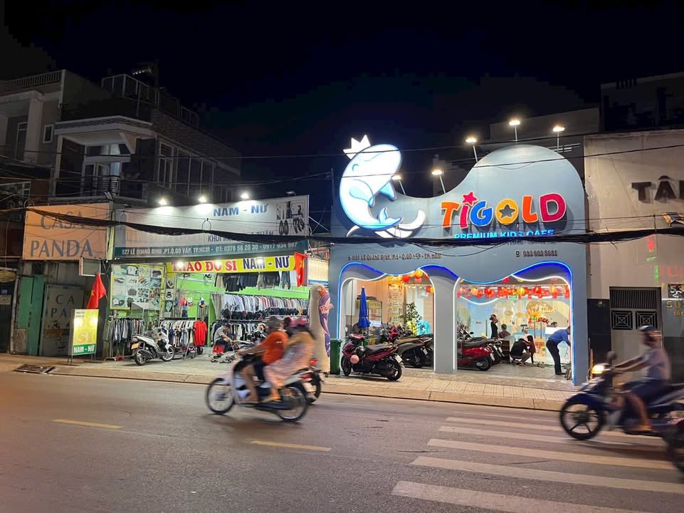 Bán nhà mặt tiền 529 Lê Quang Định, Q Gò Vấp 210m² - Đầu tư sinh lời hấp dẫn!