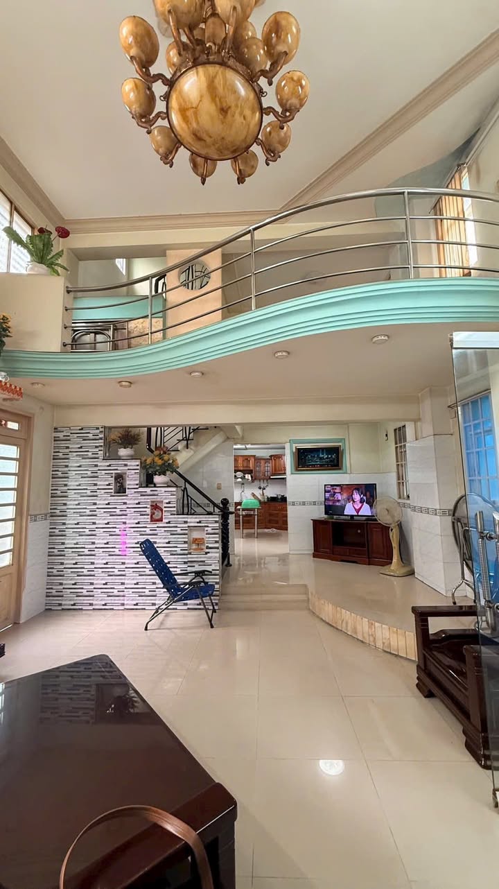 Nhà 4 tầng Minh Phụng Quận 6 - 92.5m² giá 6.5 tỷ - Ô tô vào tận nơi!