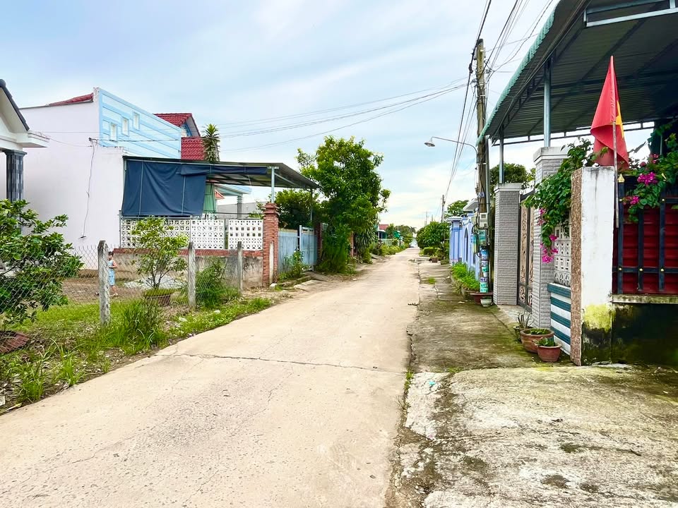 Đất thổ cư 300m² tại Xuân Hưng, giá 36 tỷ - Cơ hội đầu tư tuyệt vời!