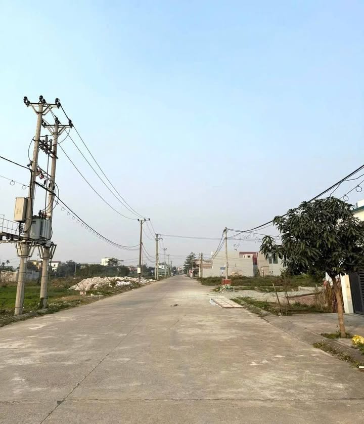 Bán đất Ninh Sơn, Ninh Bình 114m² giá 4.5 tỷ - Vị trí thuận lợi gần Big C!