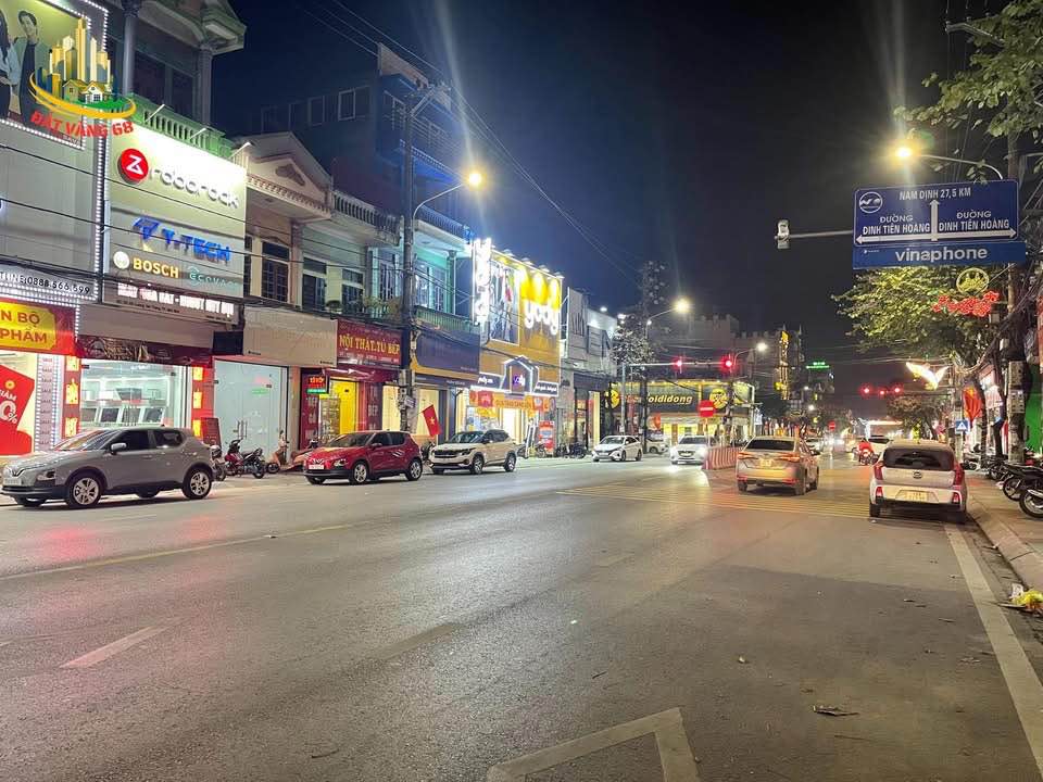 Nhà 2 tầng mặt đường Lương Văn Thăng Đông Thành 66.5m² giá 10 tỷ - Vị trí đắc địa cho kinh doanh!