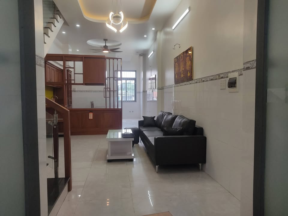 Nhà phố 60m² tại Phú Lợi, Thủ Dầu Một - Giá 2.7 tỷ, thiết kế hiện đại!