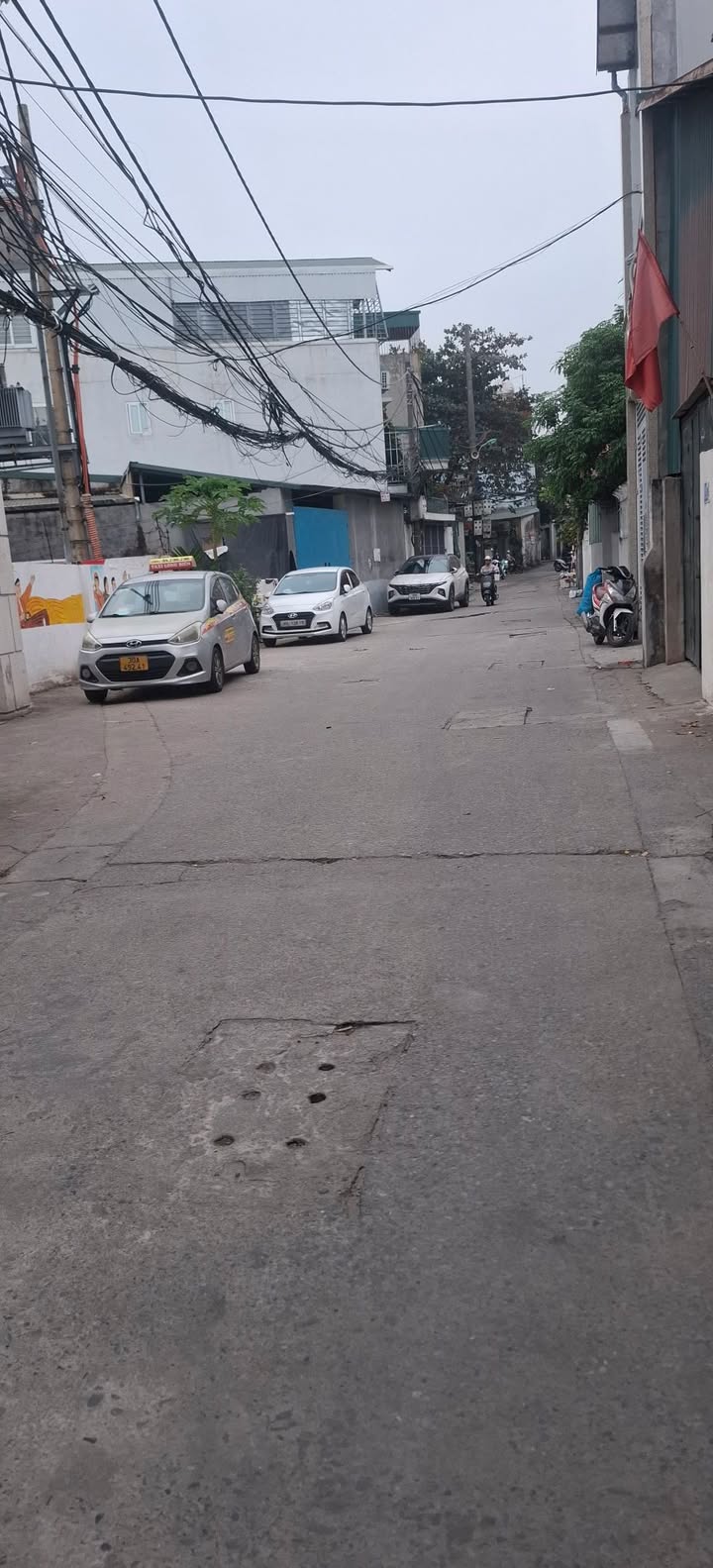 Đất mặt phố Bắc Cầu Ngọc Thụy 112m² giá 9 tỷ - Kinh doanh thuận lợi!