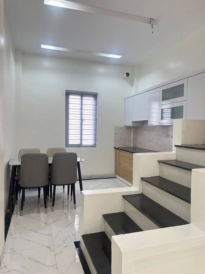 Nhà riêng Đông La, Hoài Đức 200m² giá thỏa thuận - Nội thất xịn sò, ô tô đỗ sát!