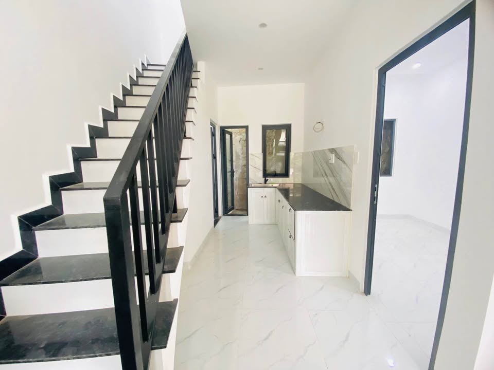 Nhà mặt tiền đường Huyền Trân Công Chúa Đà Lạt 83m² giá 2.55 tỷ - Nhà kiên cố, chỉ việc ở ngay!