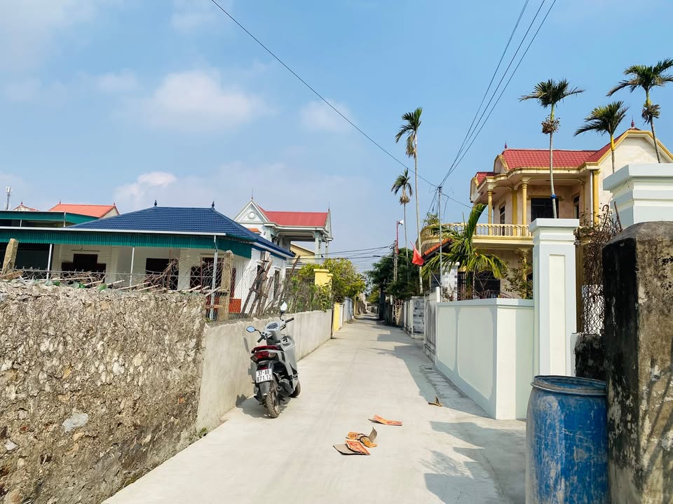 Đất nền Xóm 8 Diễn Thành 132m² giá 2 tỷ - Đường ô tô vào tận bếp!