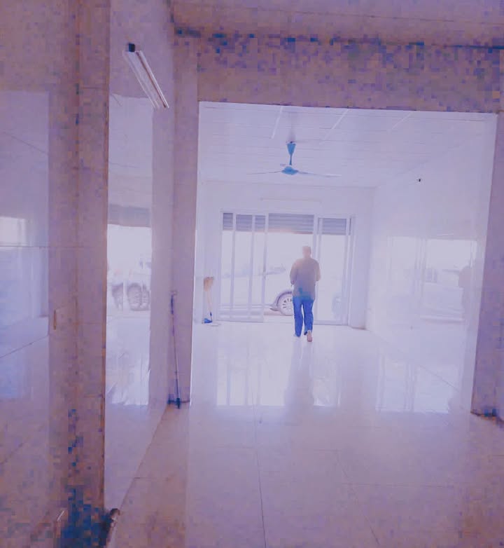 Mặt bằng cho thuê phố Phú Diễn 100,9m² giá 12 triệu - Mặt tiền rộng, vị trí đắc địa!