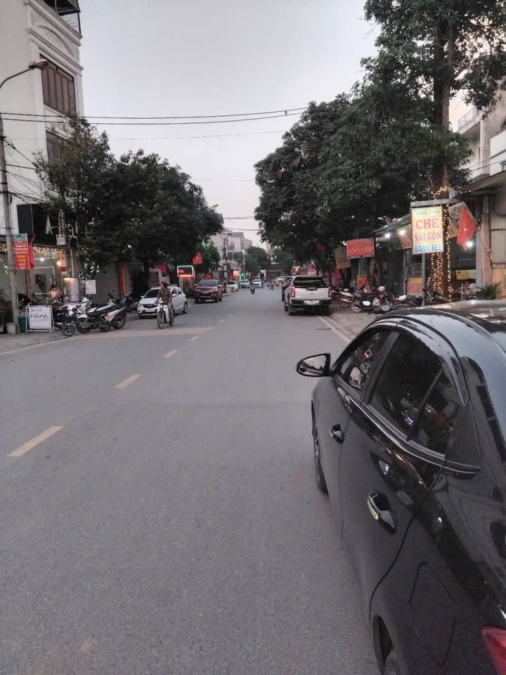 Đất nền 70m² Tổ 4 Tân Bình, Chương Mỹ, Hà Nội giá 1.4 tỷ - Tiện ích đầy đủ, giao thông thuận lợi!