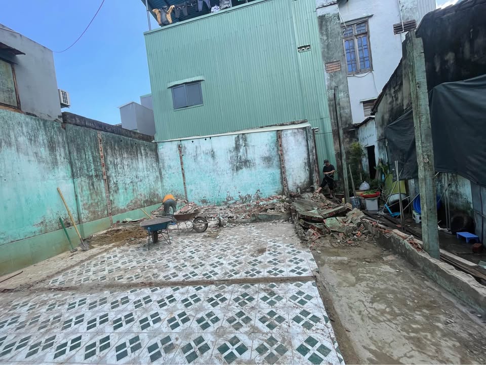 Nhà phố Chính Gián Đà Nẵng 62m² giá 2 tỷ - Vị trí đắc địa, thuận tiện di chuyển!