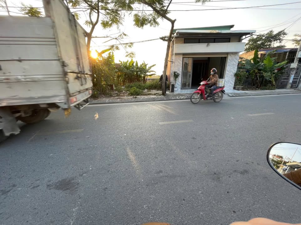 FrontHouse 115m² Quận Hoàng Mai giá 4.14 tỷ - Vị trí đẹp, kinh doanh thuận lợi!