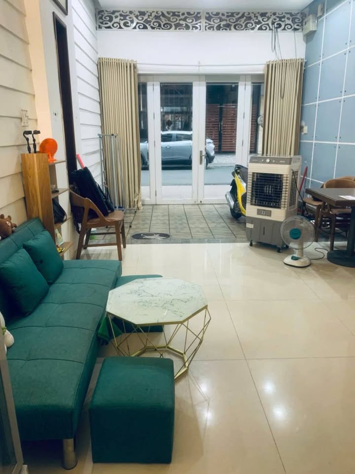 Nhà cho thuê Bế Văn Đàn, Quận Tân Bình 80m² chỉ 15 triệu - Tiện nghi đầy đủ!