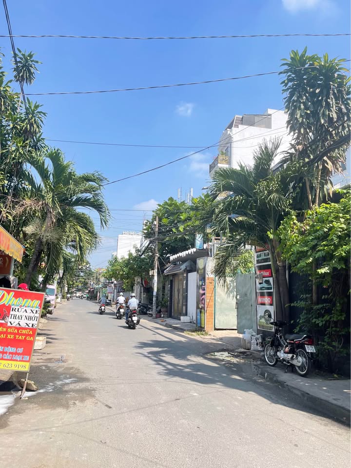 Bán nhà mặt tiền chợ Hạnh Thông Tây, Gò Vấp, 92m² giá 13.5 tỷ - Sẵn sàng kinh doanh ngay!