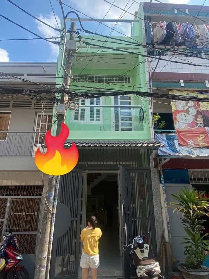 Nhà cho thuê hẻm Lạc Long Quân, P3, Q11 - Diện tích 375m², giá 13 triệu/tháng!