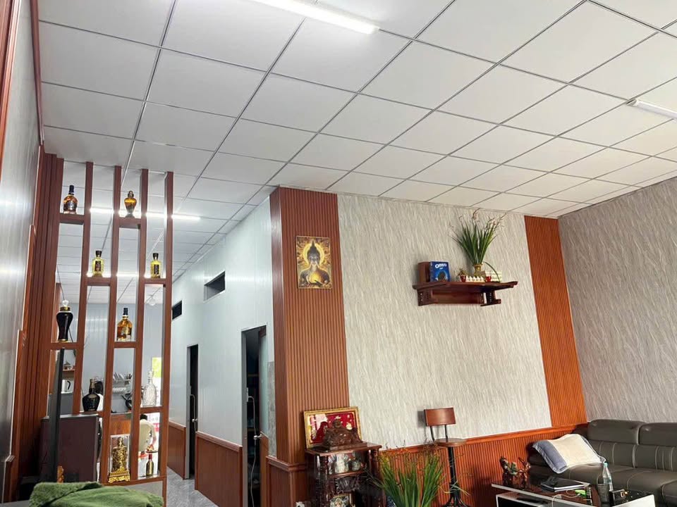 Nhà hẻm Phó Đức Chính, Quận 1 - 270m² giá 2 tỷ - Chính chủ bán gấp!