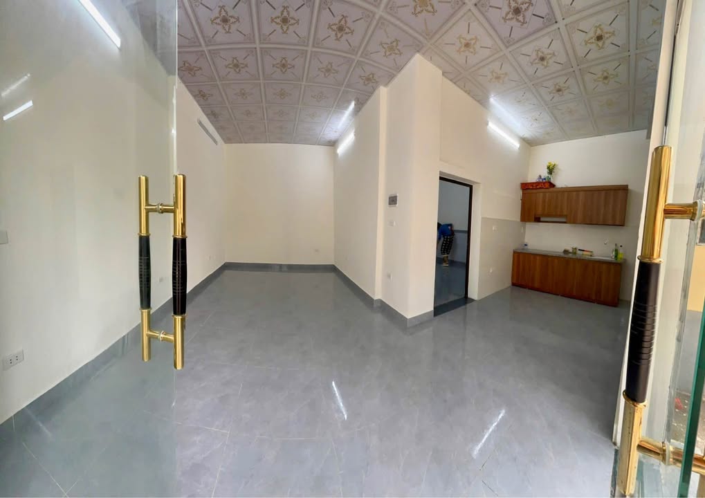 Nhà bán Thành Thái, Phường Hàm Rồng, 67m² giá 2 tỷ - Vị trí đắc địa gần MBBank!