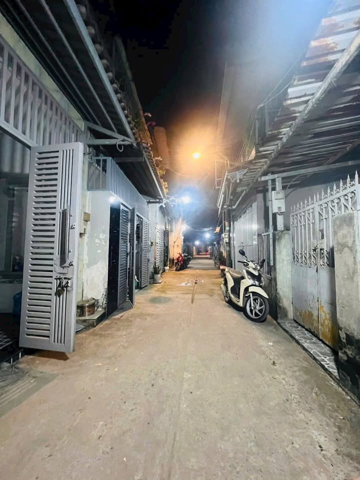 Nhà 3PN Hóc Môn 48m² giá 1.78 tỷ - Sát chợ Gấu, ô tô vào tận nhà!