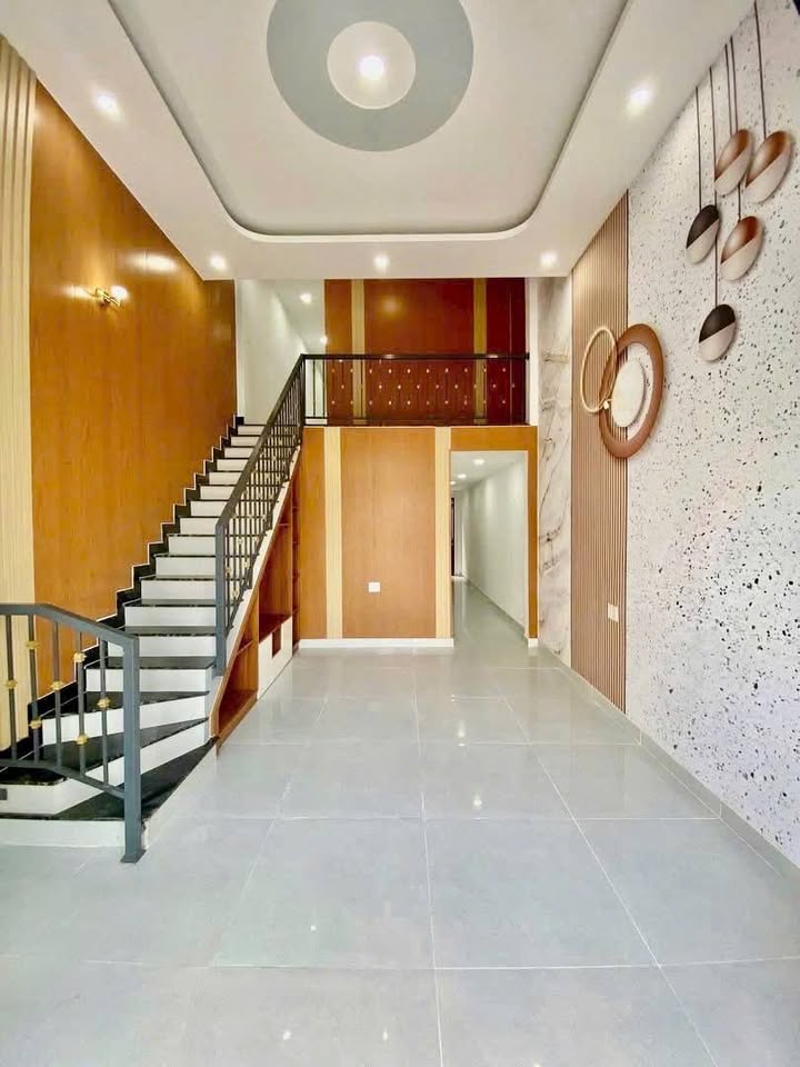 Nhà Bán Xã Bà Điểm, Hóc Môn 72m² giá 3.95 tỷ - Nhà mới hoàn thiện, vị trí đắc địa!